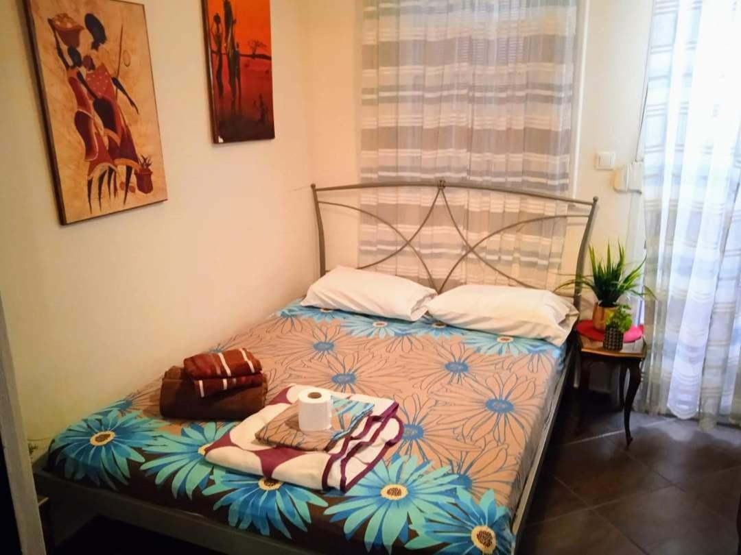 Blue Moon Accommodation เนอา มิคานิโอนา ภายนอก รูปภาพ